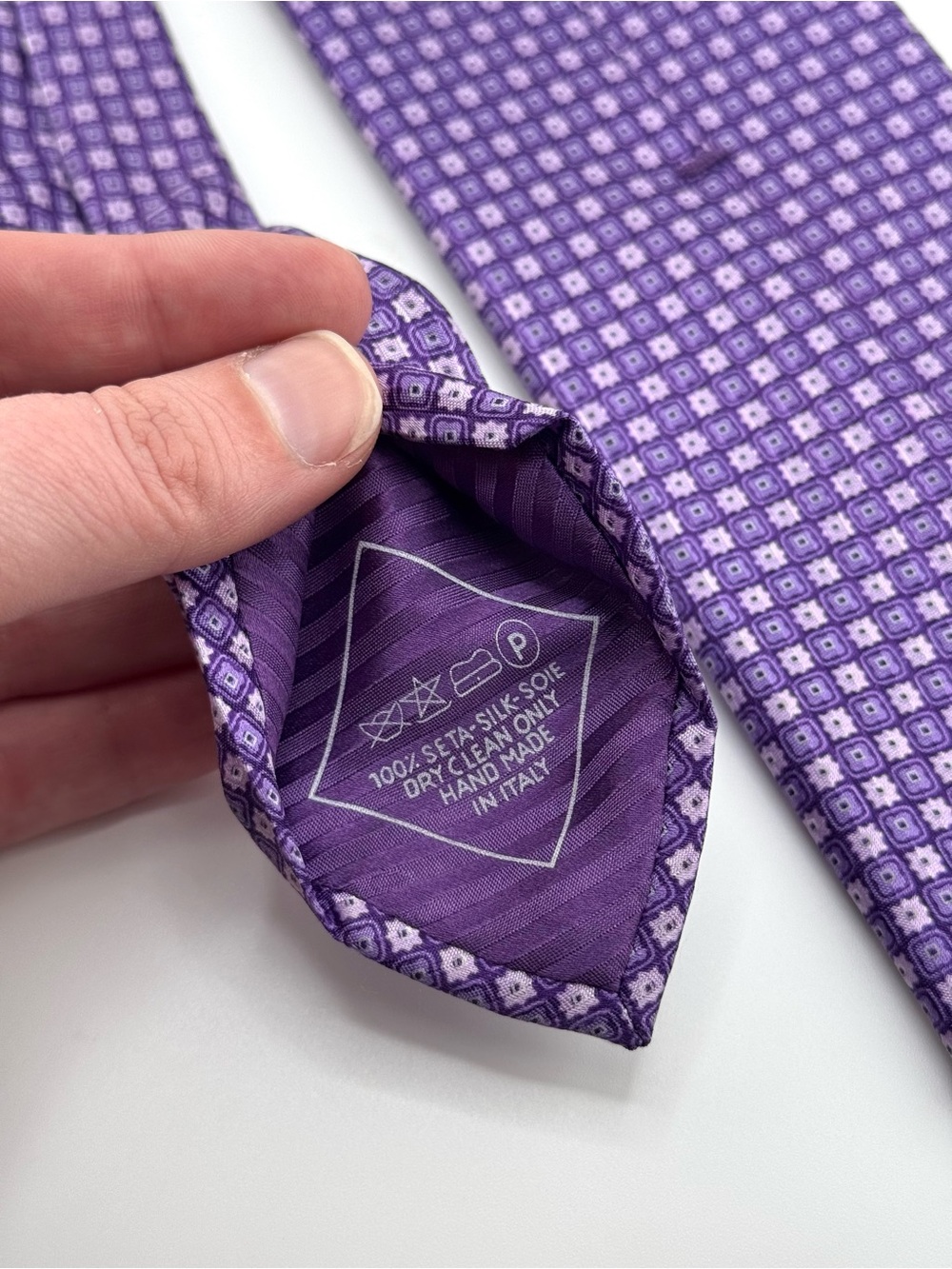 Brioni 100% Silk Neck Tie Purple Geometric Medallion Print Luxury Italy - Picture 6 of 7